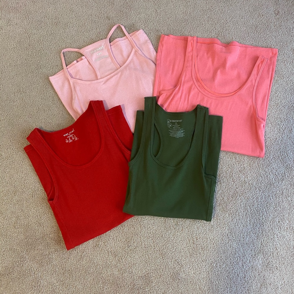 Bundle! Multiple Tank Tops